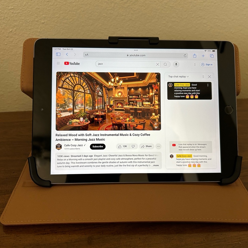 Apple iPad with Black and Silver Finish